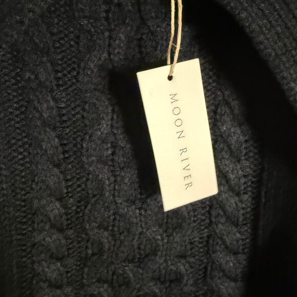 Moon River Black Cable Knit Collared Off Shoulder Cropped Sweater Size Large - Picture 11 of 11